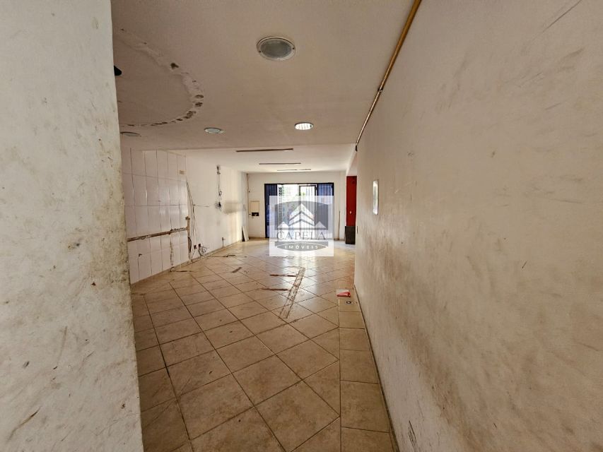 5f1a0d3d-11b7-4e72-aba9-6110afaba2d4-CAPELA SALAO COMERCIAL Santa Teresinha 53247 Salão comercial para locação com 90 metros no bairro de Santa Terezinha