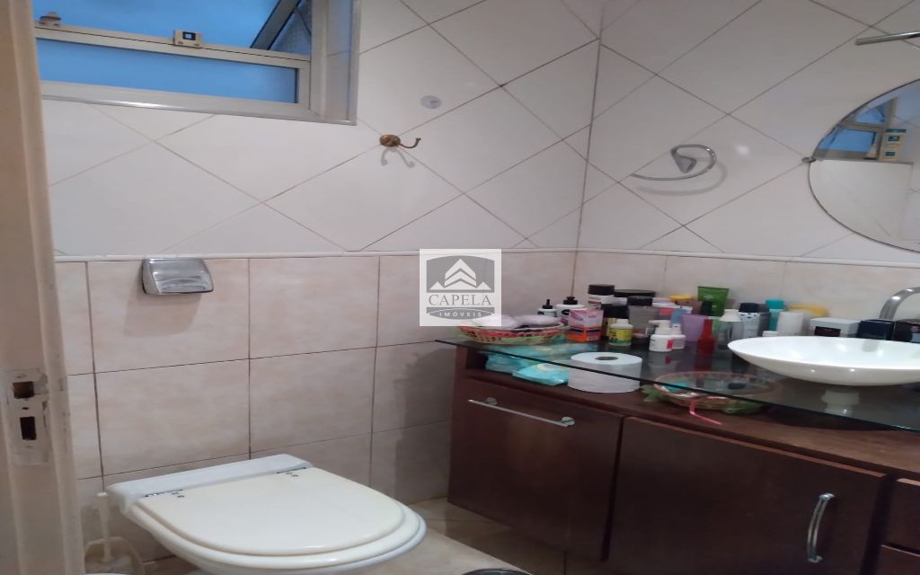 6f855ce6-353a-48f9-aa93-6abd47f106ca-CAPELA APARTAMENTO Vila Albertina 30102 Ótimo apartamento a venda de 3 dormitórios com armários planejados, sala grande, banheiro, cozinha, área de serviços e 2 vagas de garagem cobertas.