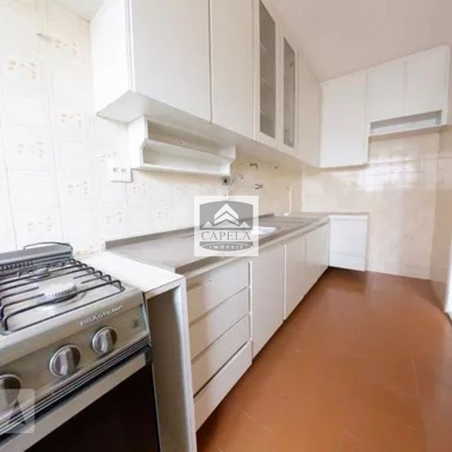 Vende-se apartamento de 2 dormitórios em Santana