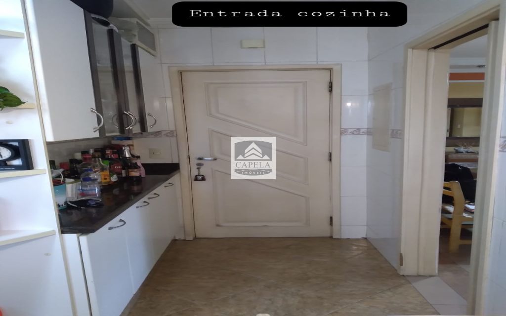 a64d768a-ba19-40a8-9aee-002d7f706742-CAPELA APARTAMENTO Vila Albertina 30096 Ótimo apartamento a venda de 3 dormitórios com armários planejados, sala grande, banheiro, cozinha, área de serviços e 2 vagas de garagem cobertas.