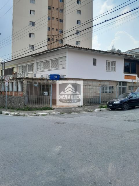 Casa de esquina a venda no Jardim Paraiso