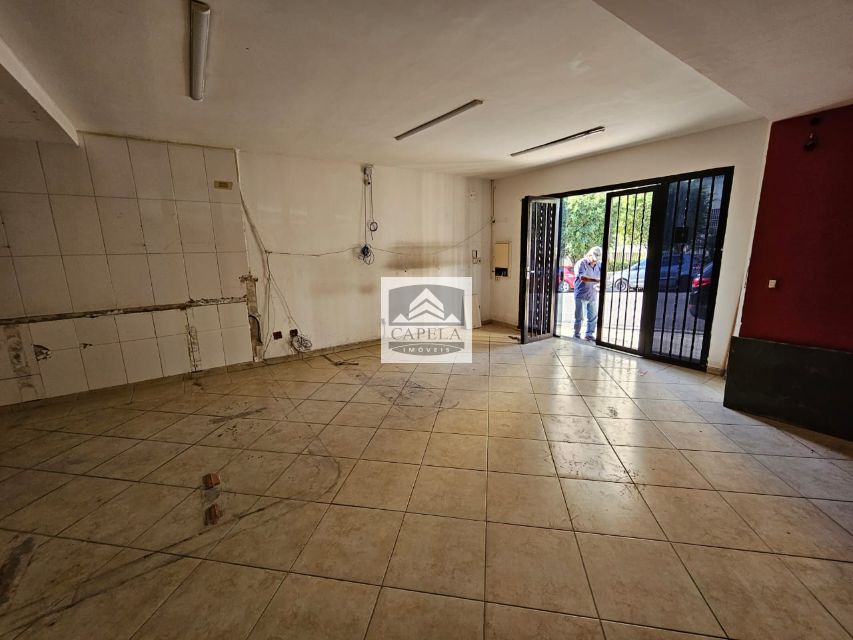 Salão comercial para locação com 90 metros no bairro de Santa Terezinha