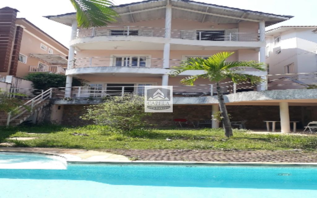Ótima casa de 4 suítes a venda no Horto Florestal