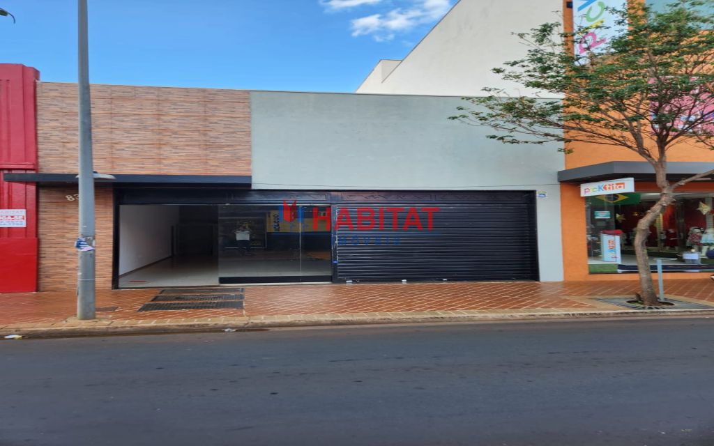 LOJA CENTRO 90 M²