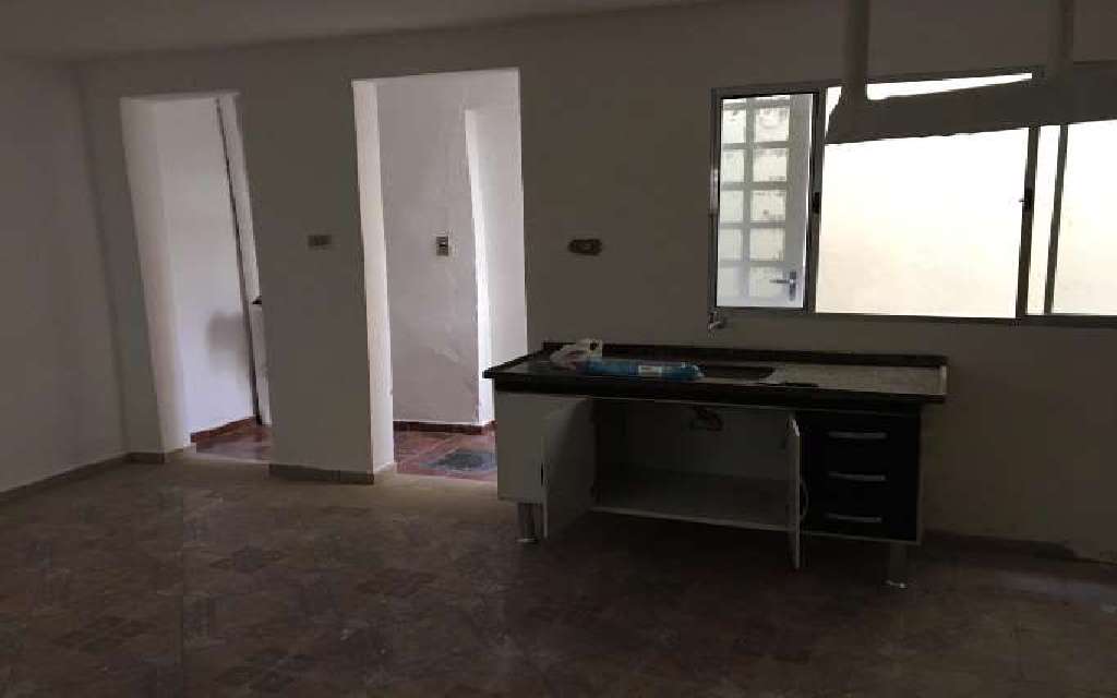 Casa para alugar com 1 quarto, 74m² - Foto 10