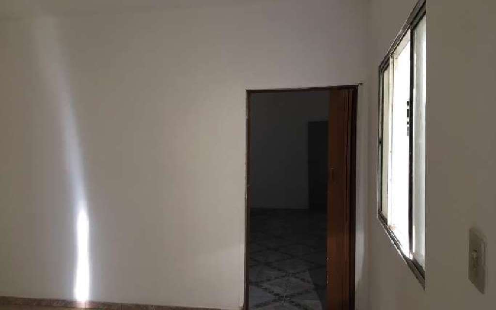 Casa para alugar com 1 quarto, 74m² - Foto 3