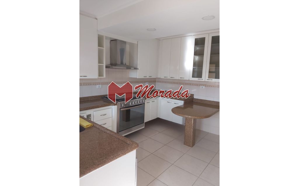 Apartamento para alugar com 3 quartos, 132m² - Foto 11
