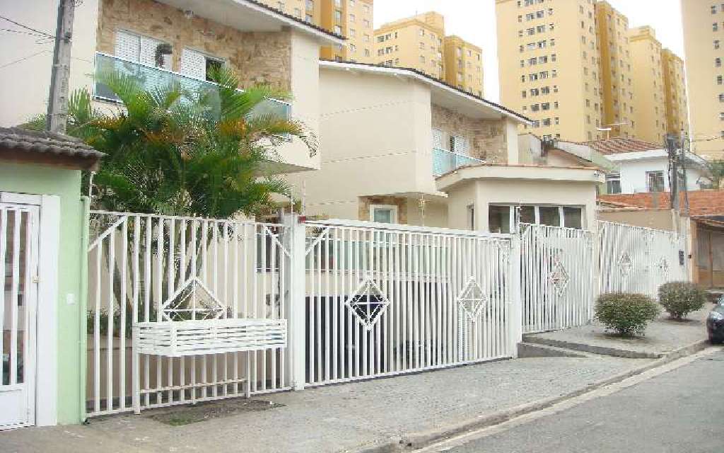 Casa à venda com 3 quartos, 260m² - Foto 1