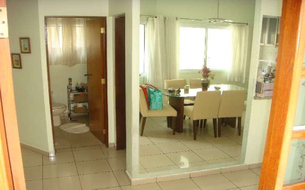 Casa à venda com 3 quartos, 260m² - Foto 4