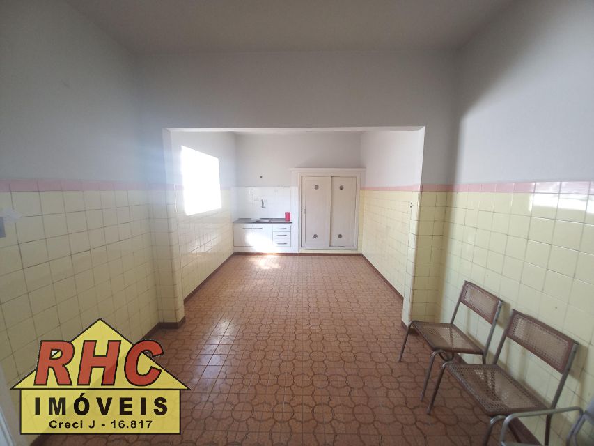 f9044ff2-aa04-4f46-8735-8dd250104ea5-RHCIMOVEIS SALAO + CASA ASSOBRADADA Santo Antonio 14902 SALÃO + APARTAMENTO - B: SANTO ANTONIO - SCSUL - SP