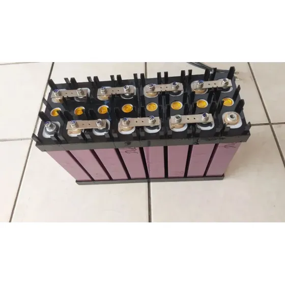 Bateria 24v Lifepo4 100ah S/ Bms Kit 8 De Parafuso Bateria 24v Lifepo4 100ah S/ Bms Kit 8 De Parafuso
