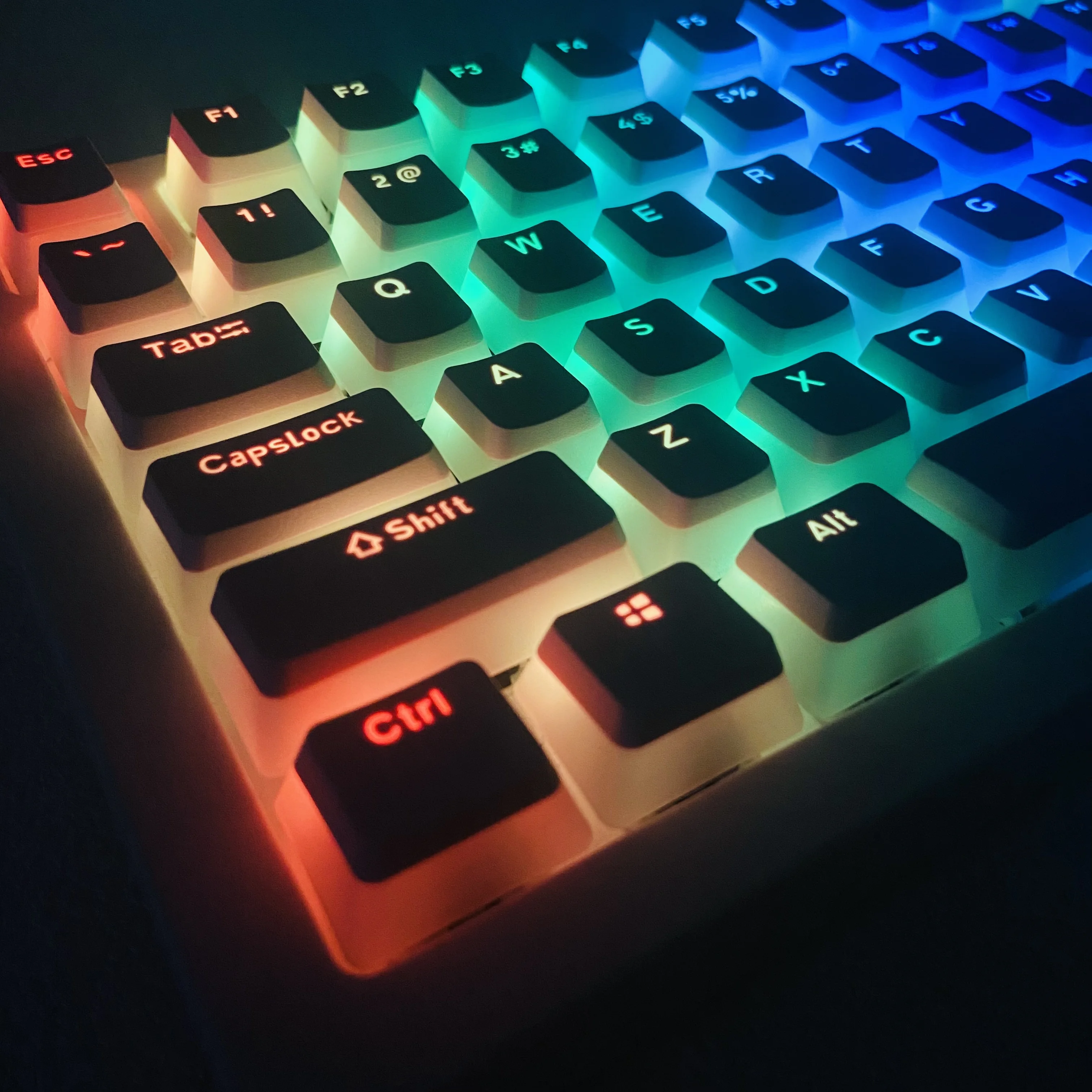 Teclas Pudding Transparentes OEM PBT para Teclado Gamer Teclado Mecânico Personalizado 68 75 80 95 108