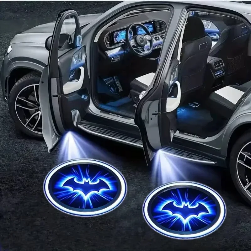 1PC Luz Decorativa Sem Fio para Carro com Logotipo de Morcego, Projetor Laser LED de Boas-Vindas com Efeito de Sombra, Acessórios e Ornamentos para Interior