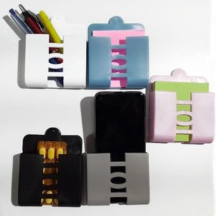 Suporte para Celular e Porta Objetos De Parede com Adesivo para Parede Celular Controle e Objetos Suporte para Celular e Porta Objetos De Parede com Adesivo para Parede Celular Controle e Objetos