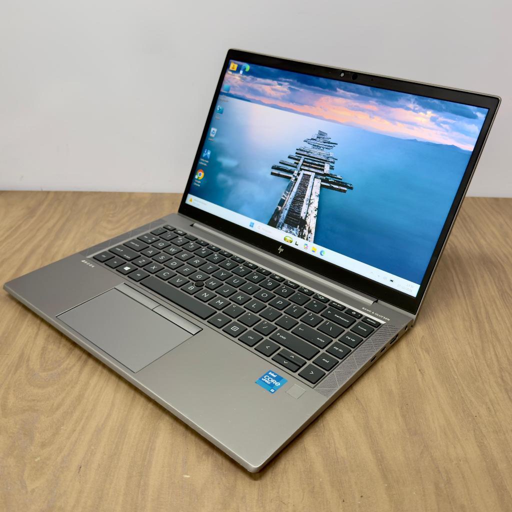 Notebook HP ZBook Turbinado - Intel Core i5 11th/ 12gb ram/ 256gb ssd/ Tela de 14"/ Teclado retroiluminado