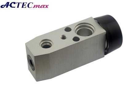 VALVULA EXPANSAO COLHEITADEIRA MASSEY FERGUSON 5650/ HYUNDAI VERACRUZ CX. EVAPORADORA TRASEIRA OEM: 979163J000