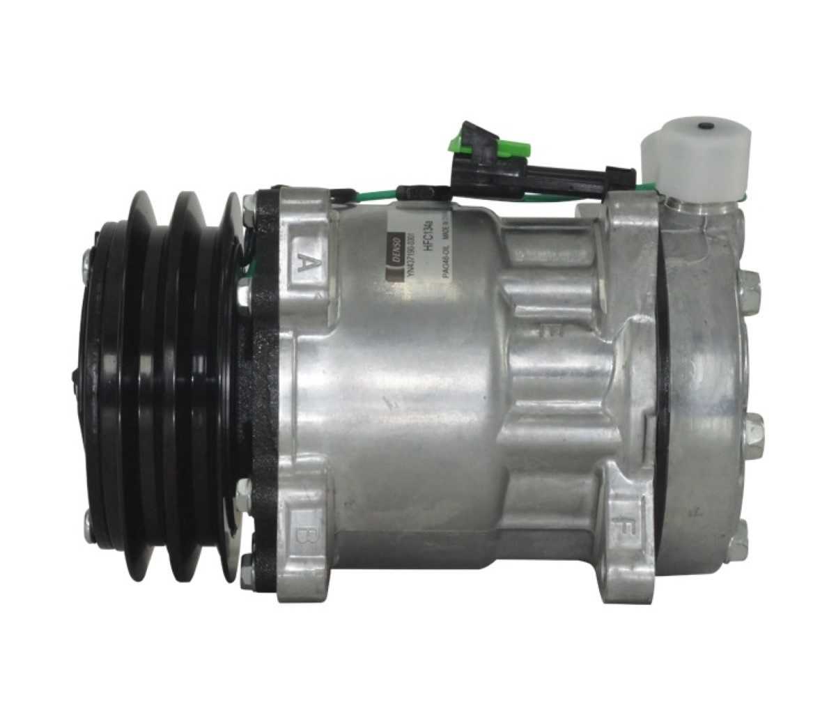 COMPRESSOR 7H15 8 ORELHAS 24V SAIDA CIMA 2A 132MM