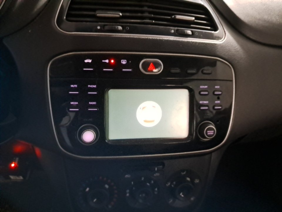 FIAT LINEA 1.8 ESSENCE 16V FLEX 4P AUTOMATIZADO 2015/2016 — foto do lote