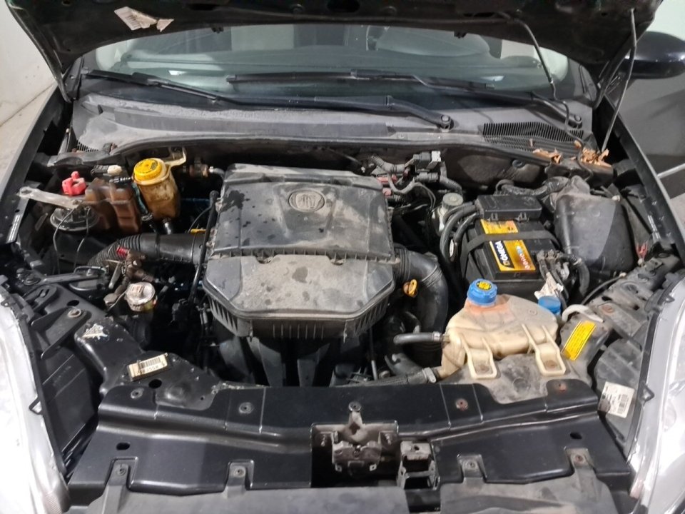 FIAT LINEA 1.8 ESSENCE 16V FLEX 4P AUTOMATIZADO 2015/2016 — foto do lote