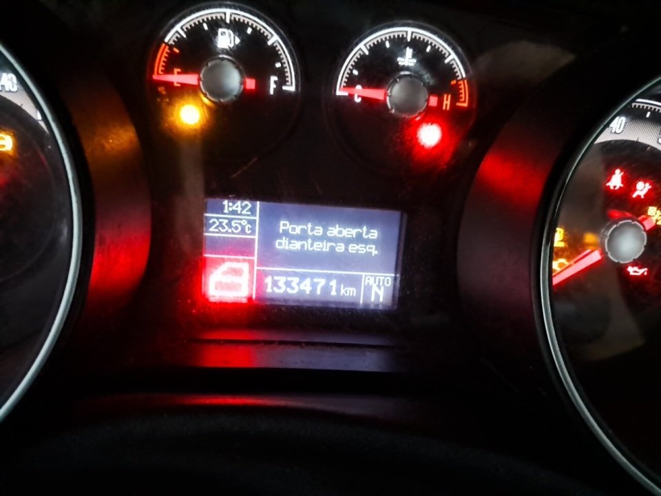 FIAT LINEA 1.8 ESSENCE 16V FLEX 4P AUTOMATIZADO 2015/2016 — foto do lote