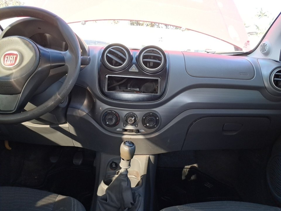 FIAT PALIO 1.0 MPI ATTRACTIVE 8V FLEX 4P MANUAL 2013/2014 — foto do lote