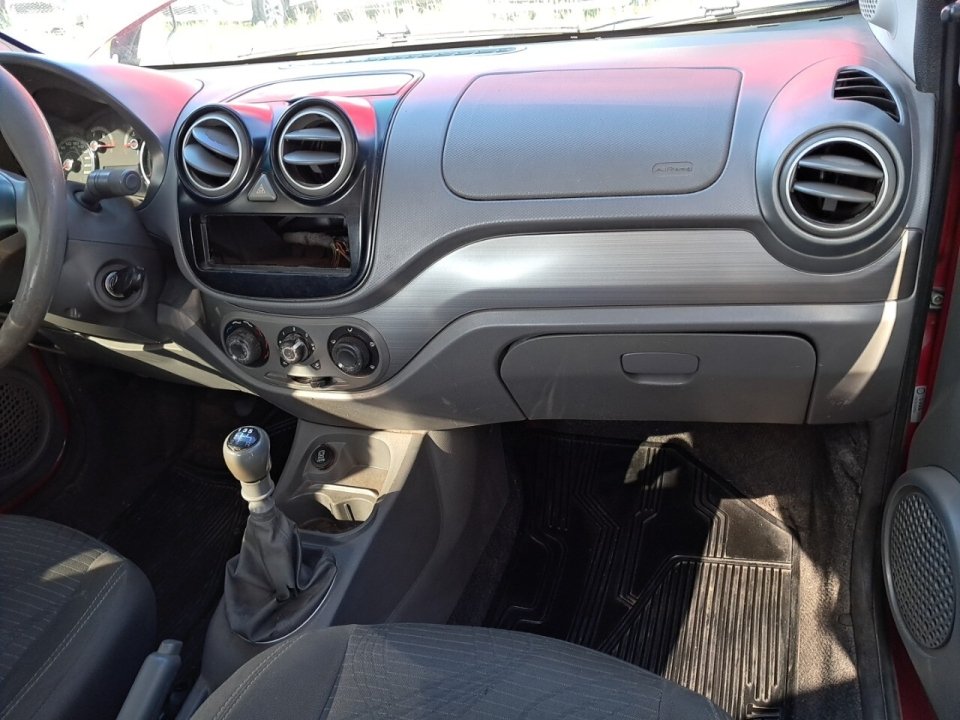 FIAT PALIO 1.0 MPI ATTRACTIVE 8V FLEX 4P MANUAL 2013/2014 — foto do lote