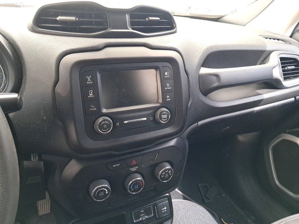 JEEP RENEGADE 1.8 16V FLEX SPORT 4P AUTOMÁTICO 2018/2019 — foto do lote