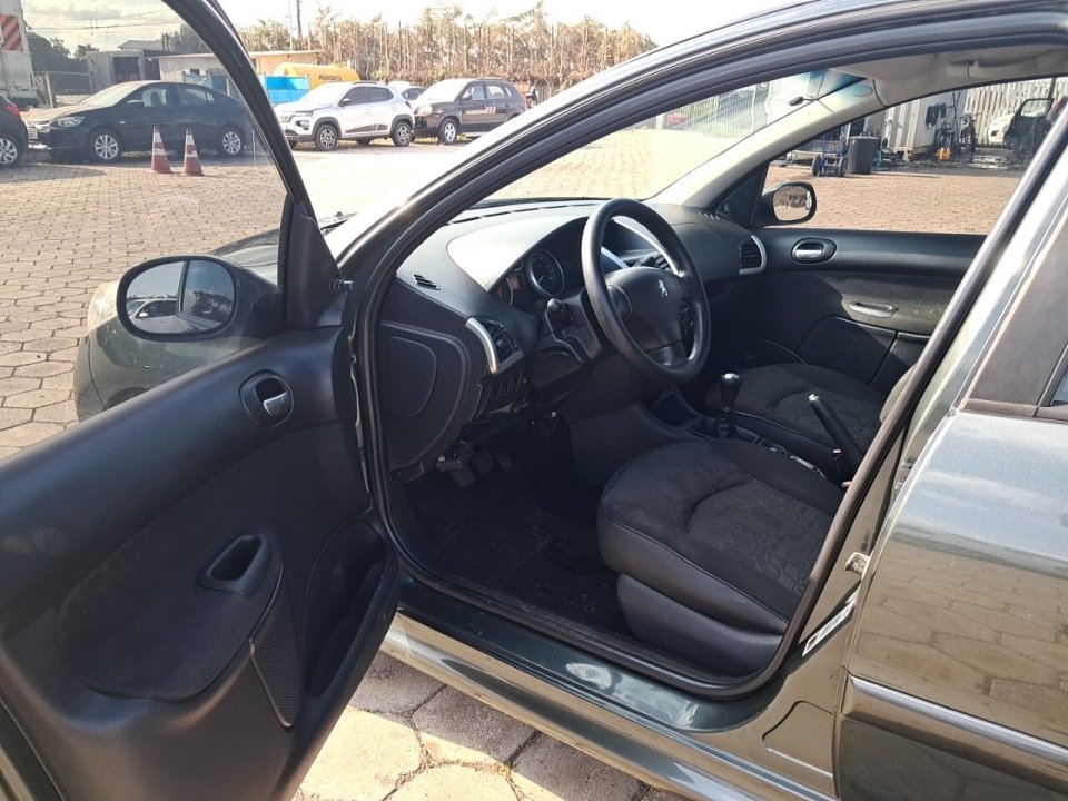 PEUGEOT 207 1.4 XR PASSION 8V FLEX 4P MANUAL 2010/2011 — foto do lote