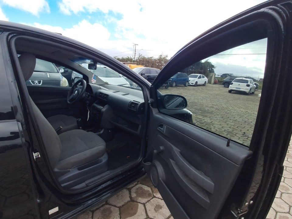 VOLKSWAGEN FOX 1.0 MI 8V FLEX 4P MANUAL 2009/2010 — foto do lote
