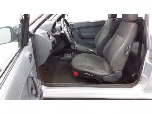Vehicle_photo_4
