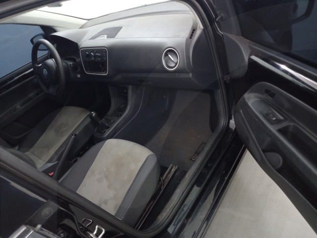 Vehicle_photo_12