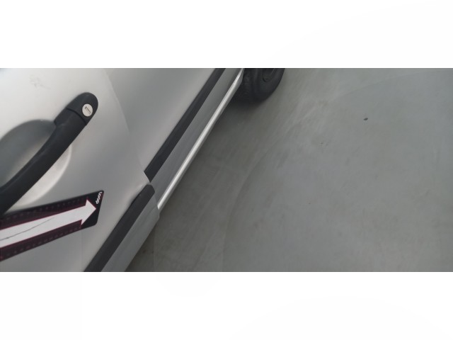 Vehicle_photo_12