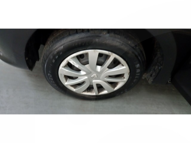Vehicle_photo_7