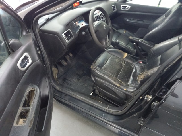 Vehicle_photo_4