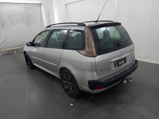 Vehicle_photo_4