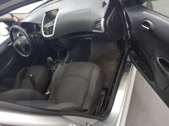 Vehicle_photo_13