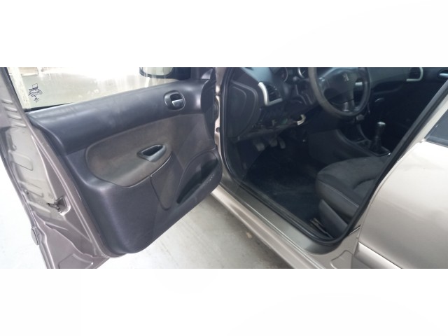 Vehicle_photo_10