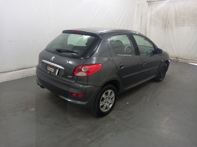 Vehicle_photo_4