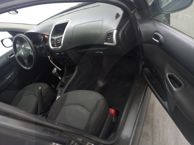 Vehicle_photo_12