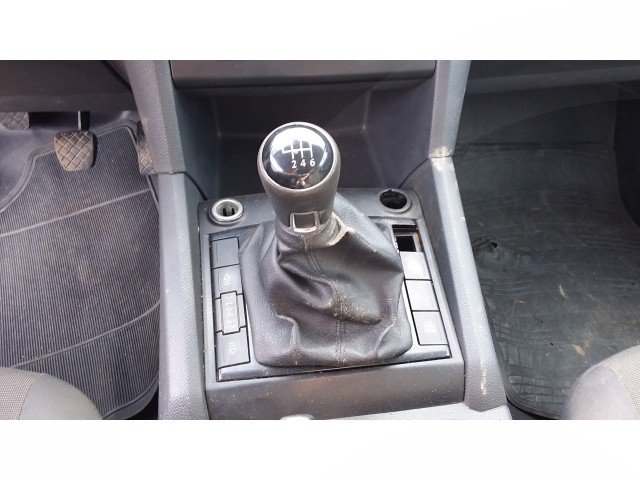 Vehicle_photo_9