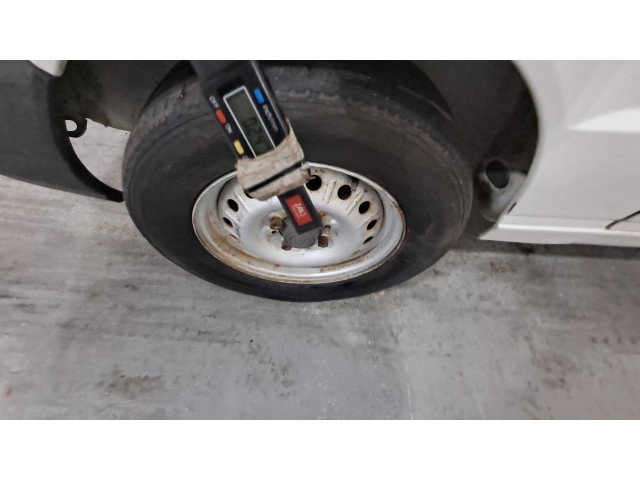 Vehicle_photo_15