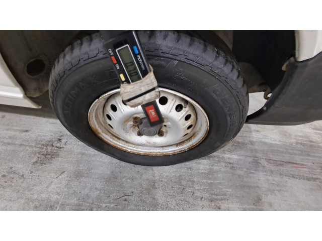 Vehicle_photo_9