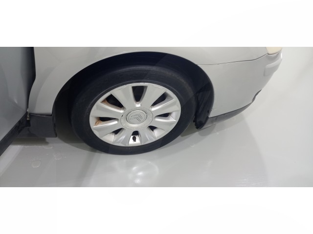 Vehicle_photo_46