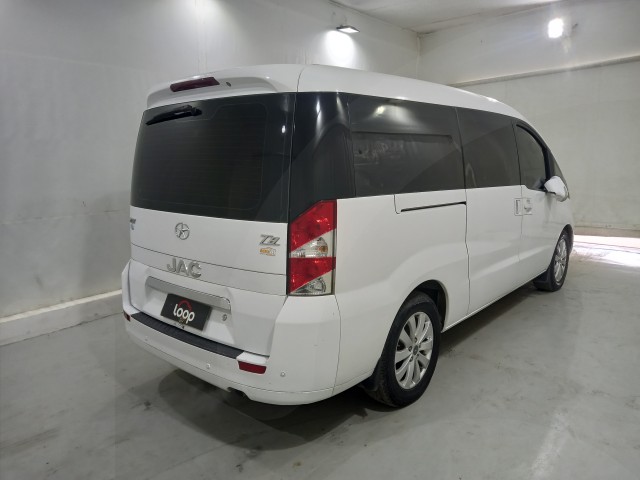 Vehicle_photo_4