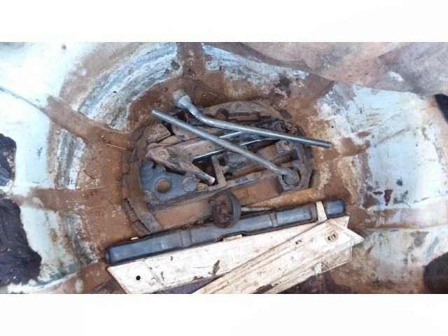 Vehicle_photo_12