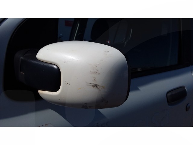 Vehicle_photo_16