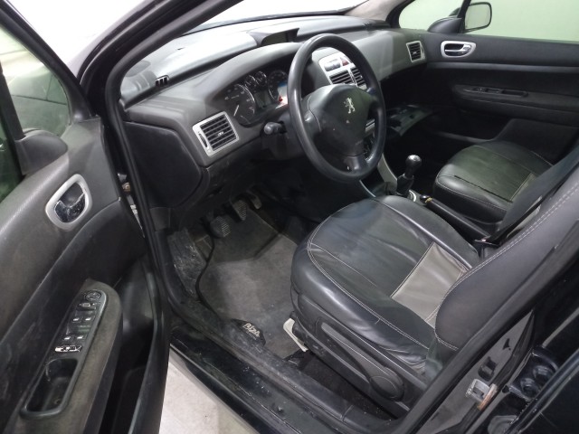 Vehicle_photo_23