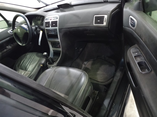 Vehicle_photo_29