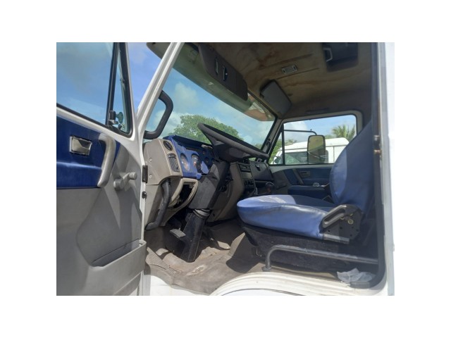 Vehicle_photo_10