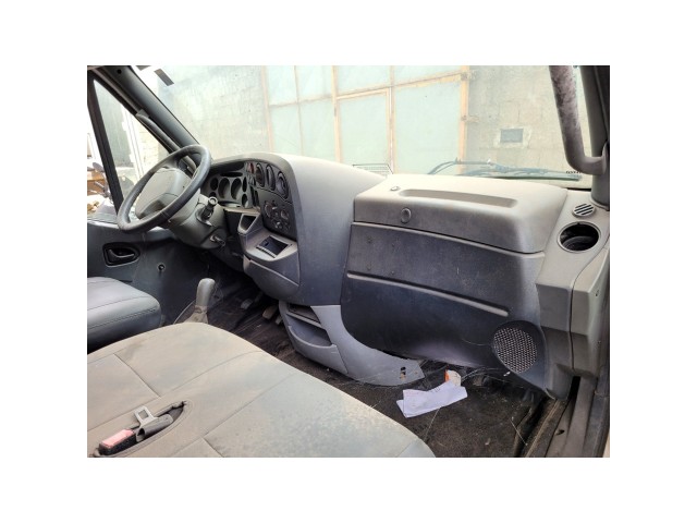 Vehicle_photo_10
